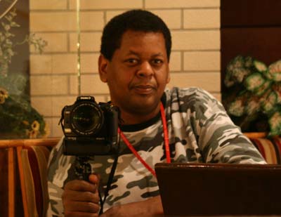 Kingston Quest President Tony Smith taking a break during a tradeshow photo-shoot.